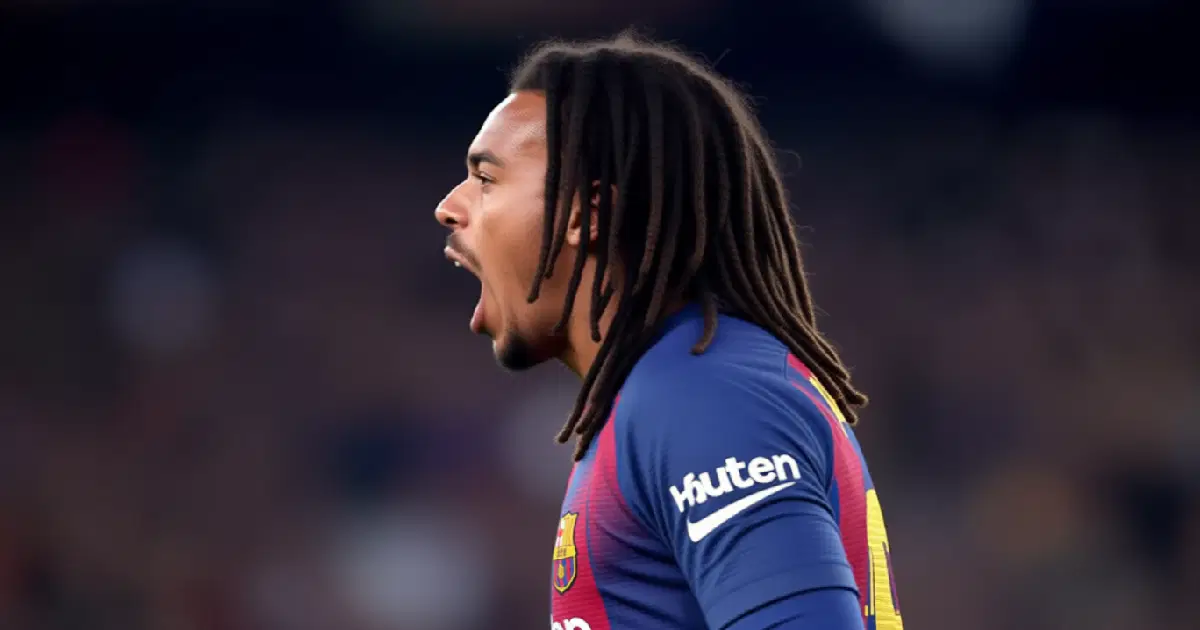 Кунде оформил дубль и помог Барселоне перевернуть матч с Айнтрахтом