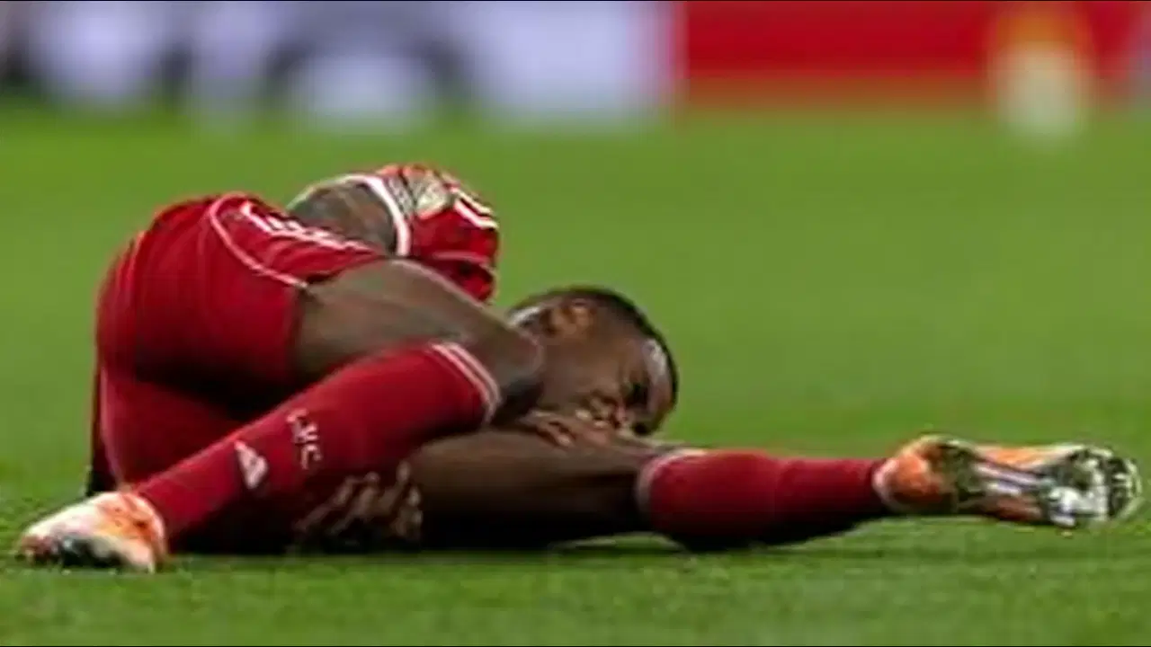 Александер Исак пропустит два месяца из-за травмы после жесткого столкновения